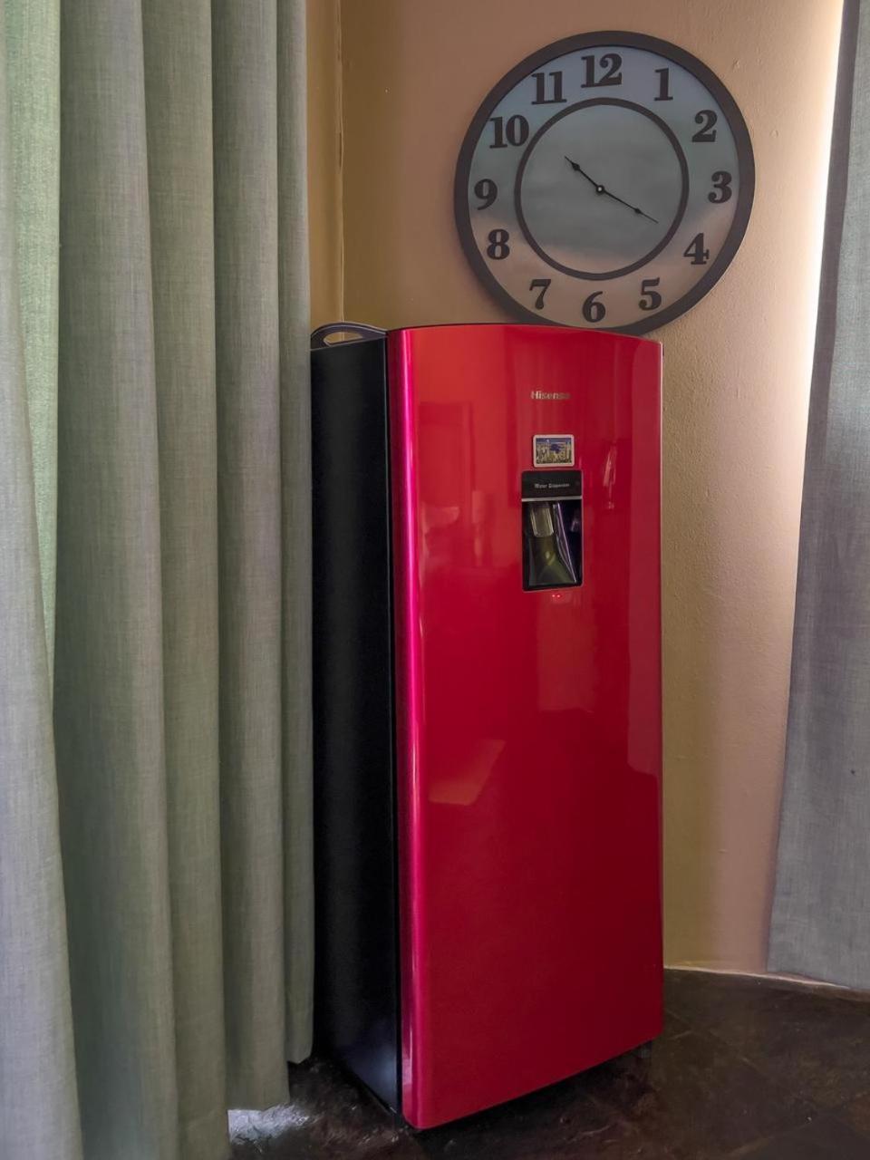 Spies Villa - Fast Wi-Fi, Netflix And Generator ミデルバーグ エクステリア 写真
